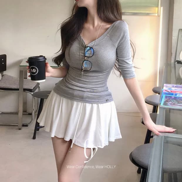 에이블리 홀리 블랙색상 made 앤느 보트넥 7부 티셔츠