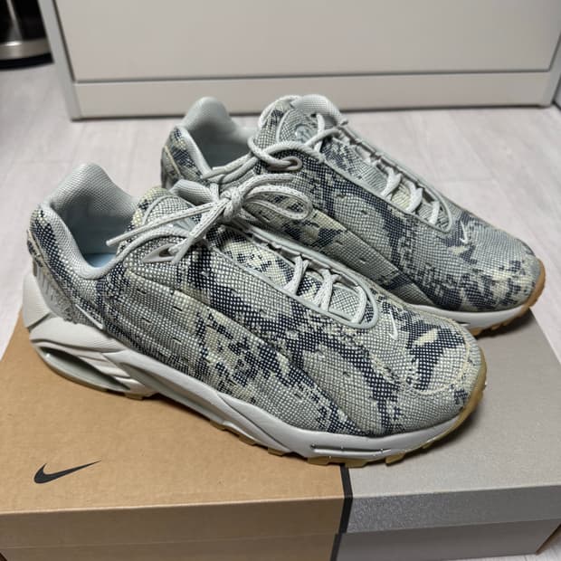 나이키 x 녹타 드레이크 핫 스텝 에어 테라 라이트 본 250 새상품