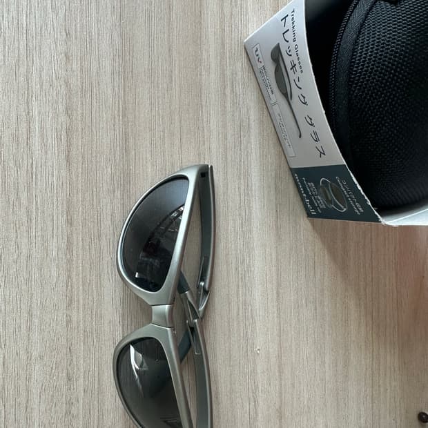 몽벨  제니 트레킹 선글라스 팔아요