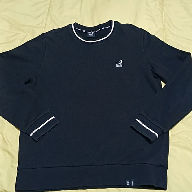 캉골 맨투맨 실측100 가슴55 기장69