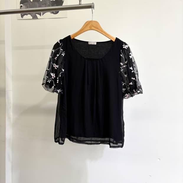 AXES FEMME 블라우스