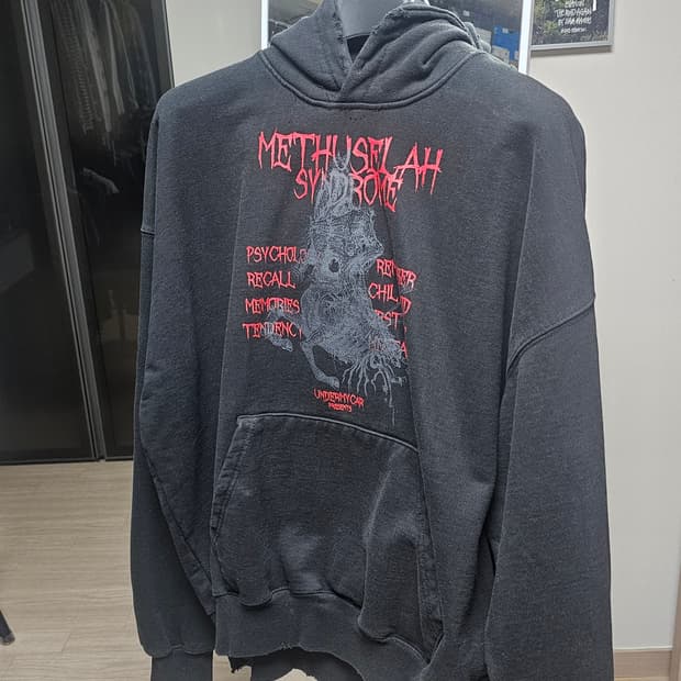 언더마이카 므드셀라 데미지 워시드  후드 1사이즈