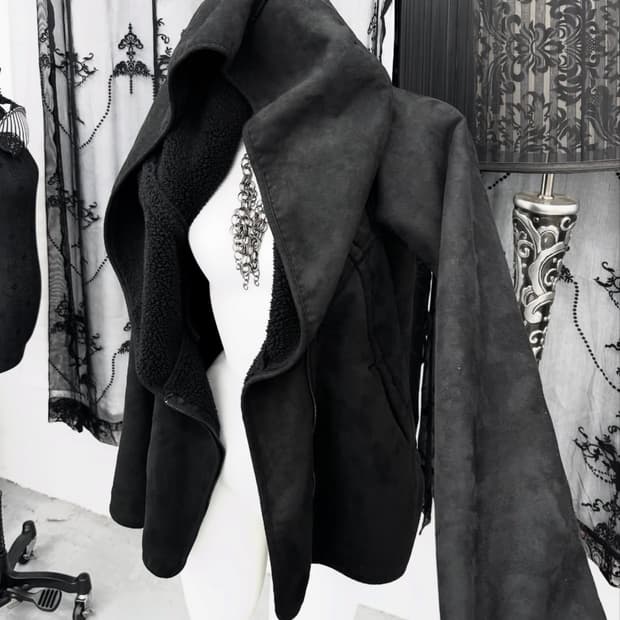 qvintage 큐빈티지 후드 무스탕