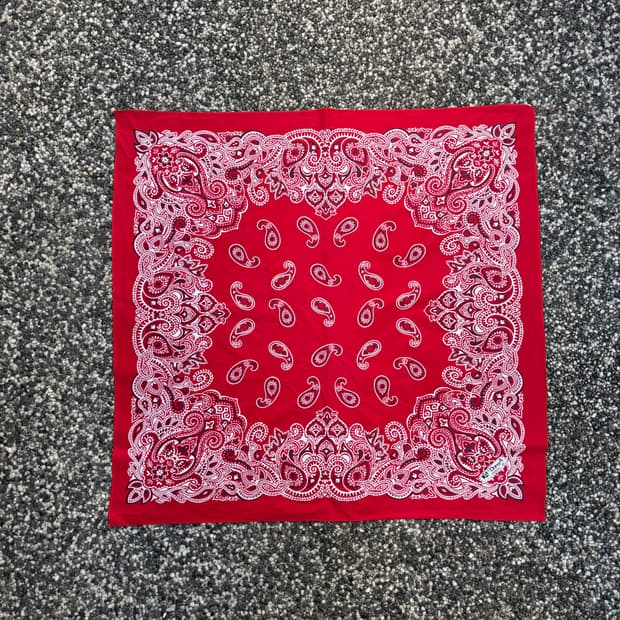 빈티지 페이즐리 반다나   