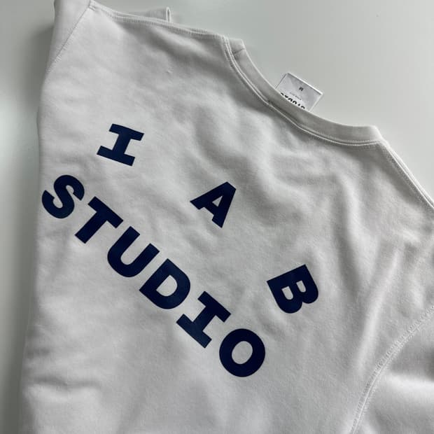 IAB Studio 아이앱스튜디오 화이트 반팔티