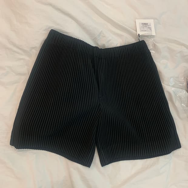 옴므플리세 블랙 반바지 새상품