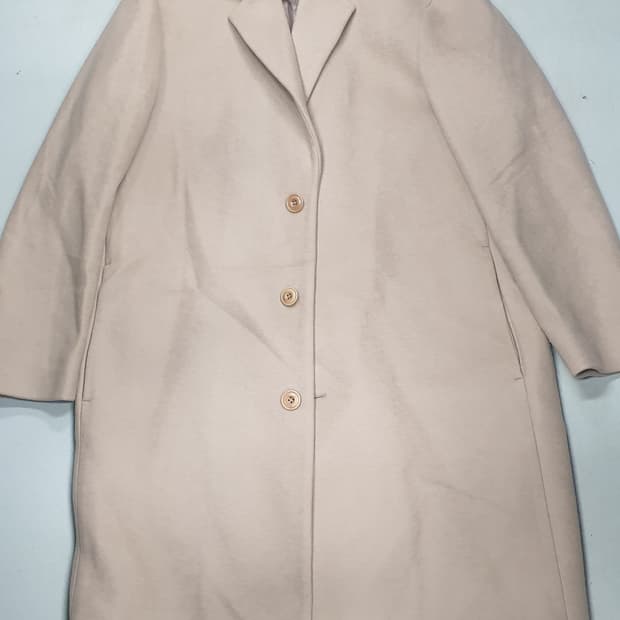 쿠어 베이지색롱코트