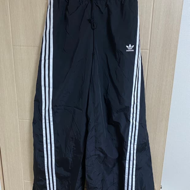 아디다스 메가 플레어드 트랙 팬츠 S