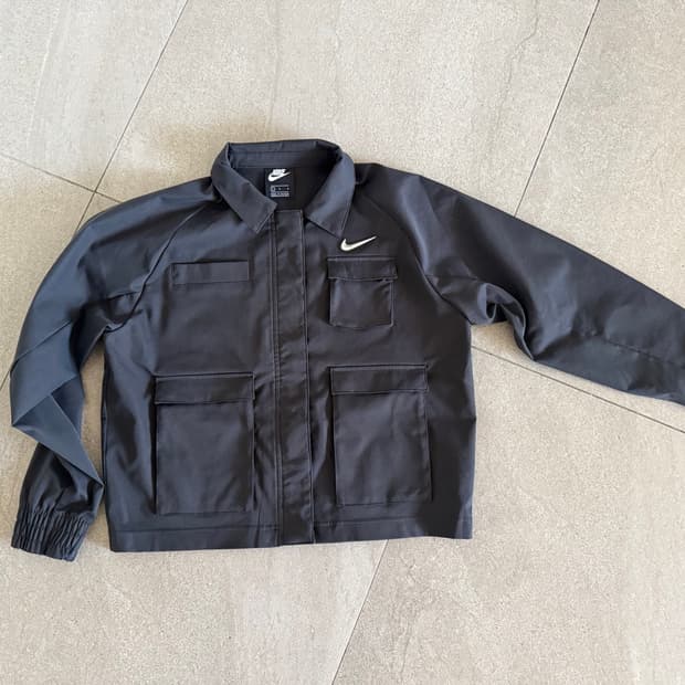 나이키 트레이닝 상의 