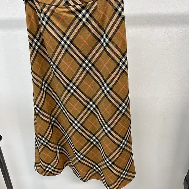 여) 버버리 체크 롱 스커트 