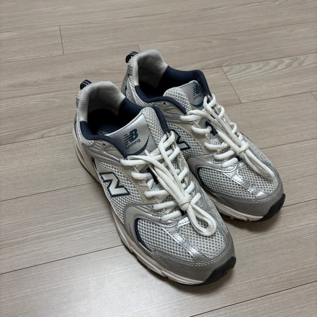 뉴발란스 530 스틸 그레이 255사이즈