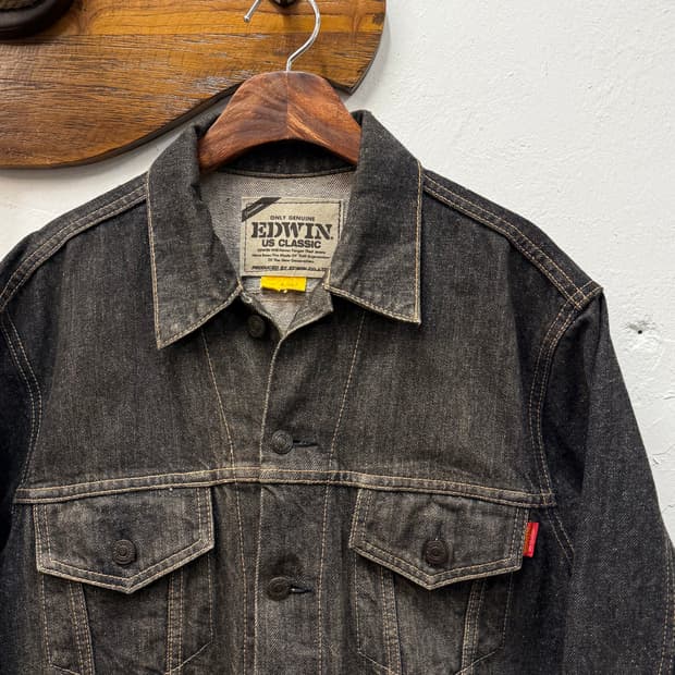 M) EDWIN Classic Black Denim Trucker Jac