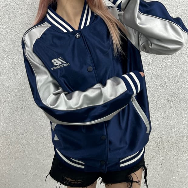 뉴발란스 힛런 네이비 새틴 버튼 자켓 105