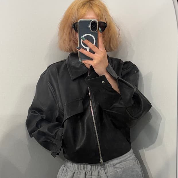 FREE 미사용 라퍼지스토어 버핑 레더 크롭 블루종 자켓