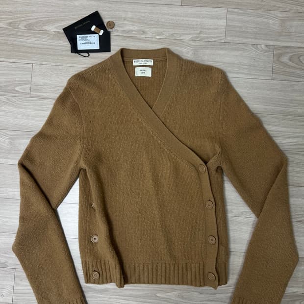보테가베네타 / 브러쉬드울 랩 가디건 / 44