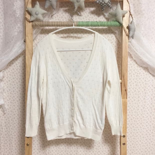 빈티지 모리걸 화이트 펀칭 가디건