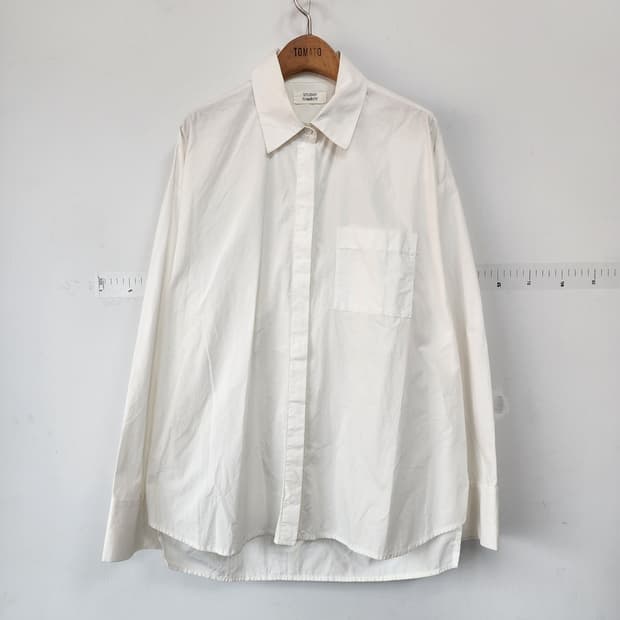 스튜디오 톰보이 화이트 셔츠