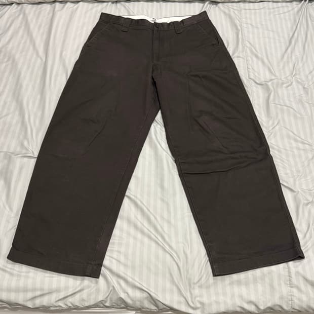 유니클로 U 와이드핏 치노팬츠