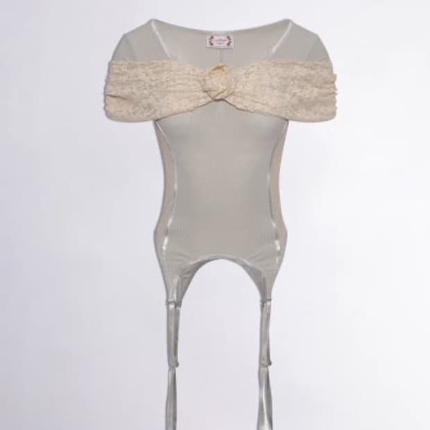 스컬프터 코르셋 유넥 티 아이스