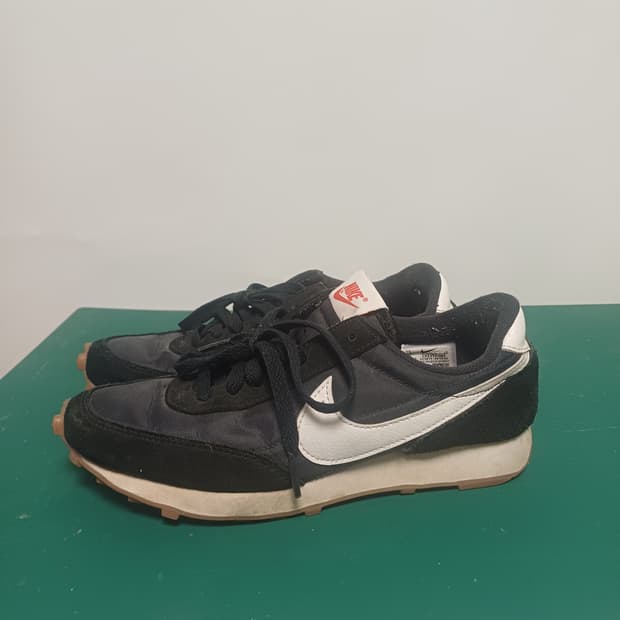 나이키 데이브레이크 '검흰' (235mm)