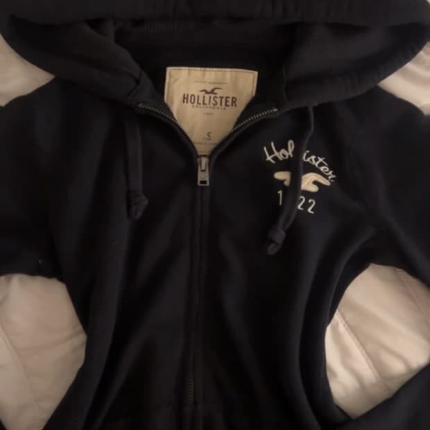 홀리스터 딱붙핏 후드집업