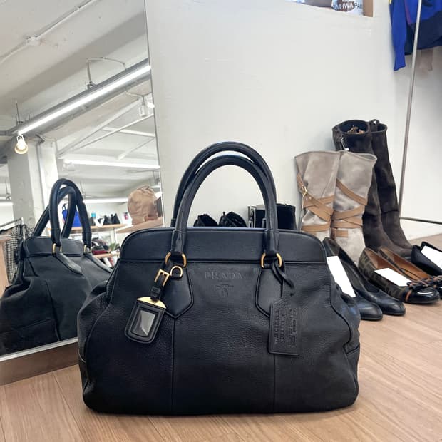 프라다 테수토 비텔로 다이노 토트백