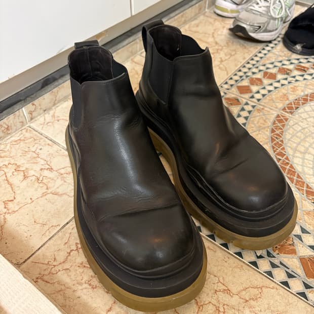 보테가베네타 타이어부츠 42사이즈