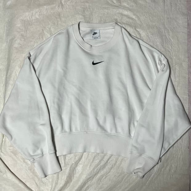 나이키 여성 크롭 맨투맨 화이트 S