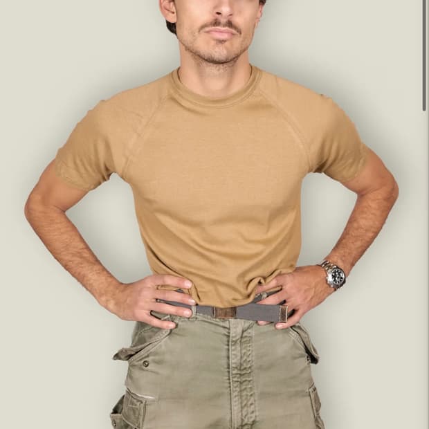 00‘s Dutch Army Tee