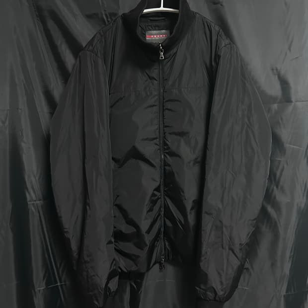 프라다스포츠 하이넥 경량 패딩 L