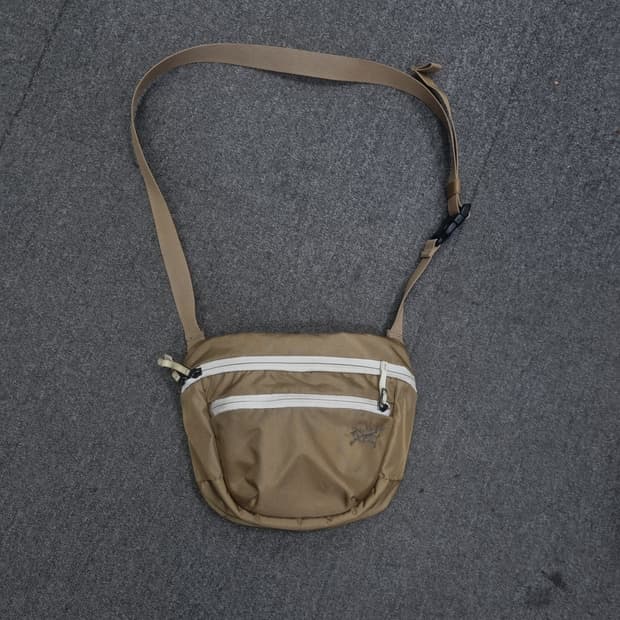 아크테릭스 맨티스 2 웨이스트팩 로아믹스 25818