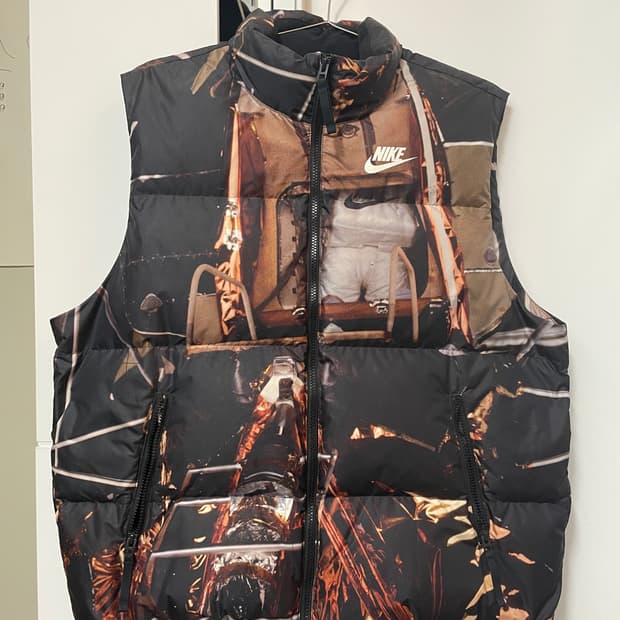 NIKE Summit Padded Vest *Black