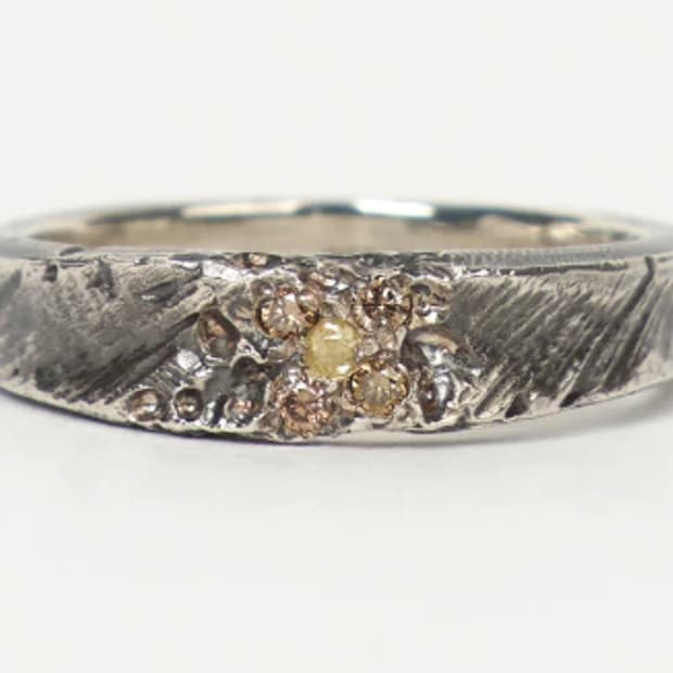 식스앤파운드 플라워링