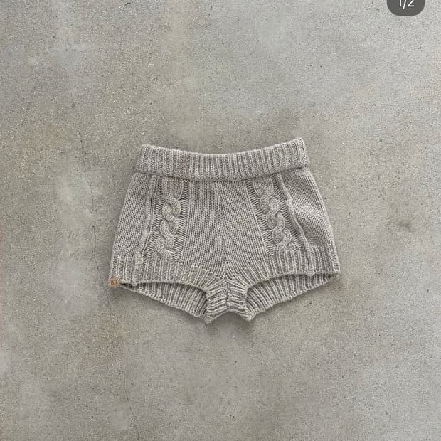 보헤미안서울 케이블 니트 쇼츠 베이지 (새상품)