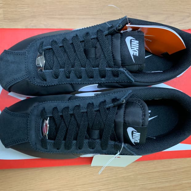 나이키 코르테즈 블랙 앤 화이트 (w)