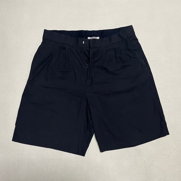 오라리 하드 트위스트 개버딘 쇼츠 블랙