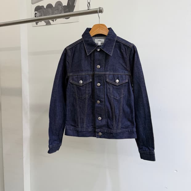 HYKE (Made in Japan) 데님 트러커 자켓