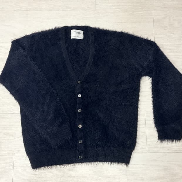 NOMANUAL BULKY HAIRY CARDIGAN