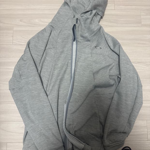 오클리 후드집업