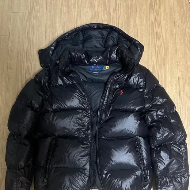 폴로 유광 패딩24fw S사이즈 구해요(작년꺼만 구해요)