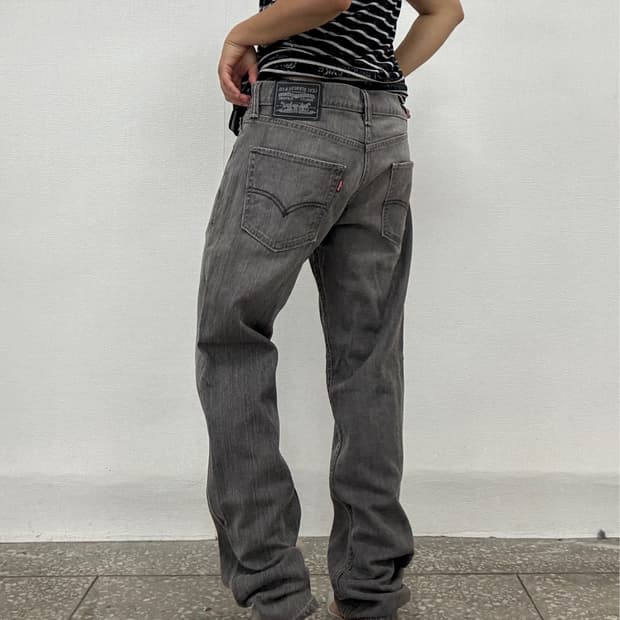 리바이스 흑청 데님팬츠