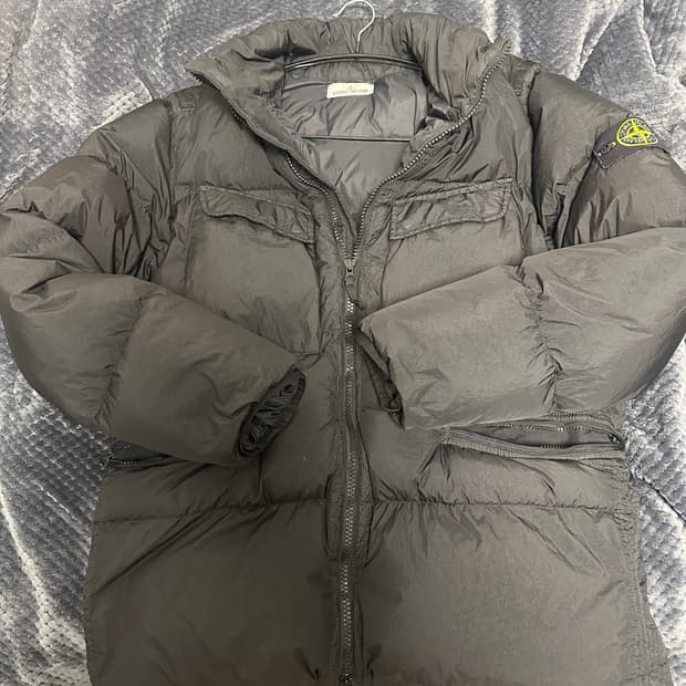 스톤아일랜드 22fw 크링클랩스 숏패딩 L