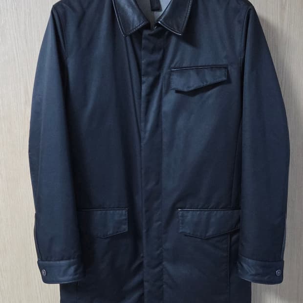 (착샷) 지방시 레더 카라 자켓 GIVENCHY