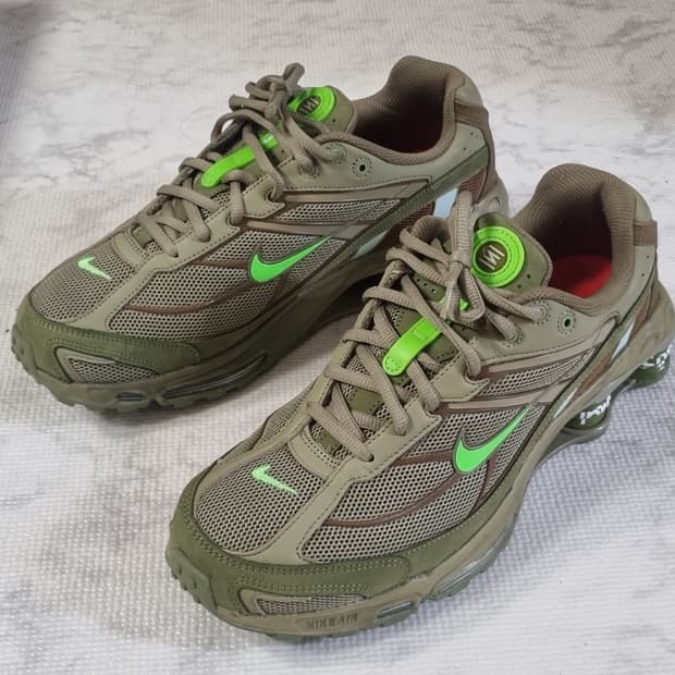 나이키 슈프림 샥스 라이디 2 sp 뉴트럴 올리브 285