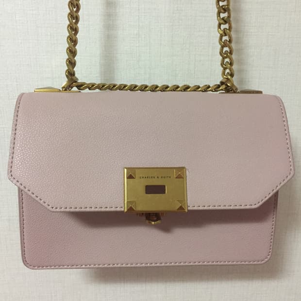 찰스앤키스 핑크 체인 숄더백 