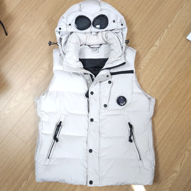 CP컴퍼니 구스패딩 조끼 고글 후드 베스트 100