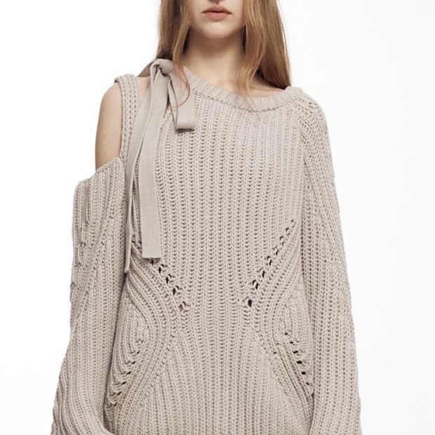 나체 슬릿 타이 니트