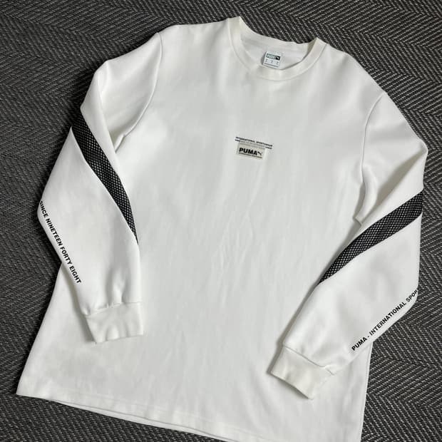 푸마 올드스쿨 스몰로고 메쉬 디테일 박시핏 맨투맨 y 4861