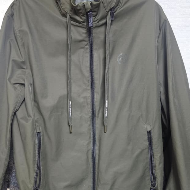 아르마니 익스체인지 바람막이 자켓