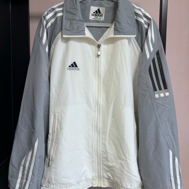 아디다스 바람막이 